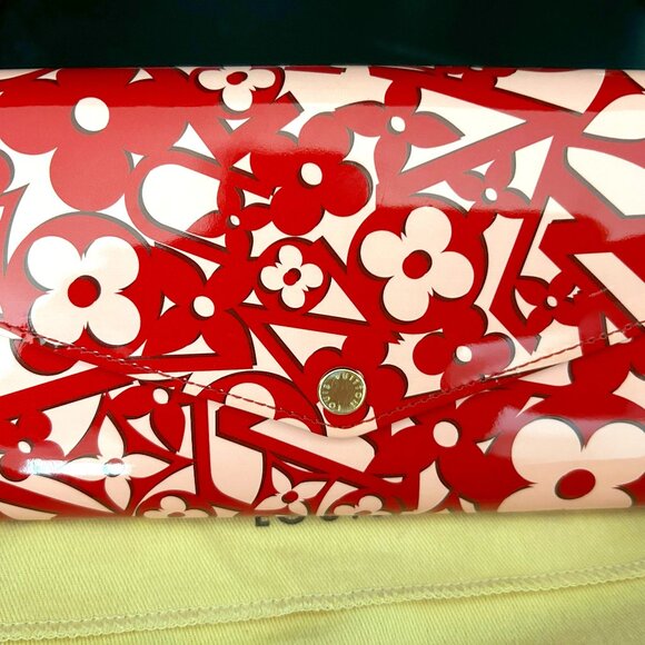 LOUIS VUITTON LV Portefeuille Sarah Long Wallet Vernis Sweet Monogram Red - Picture 1 of 10